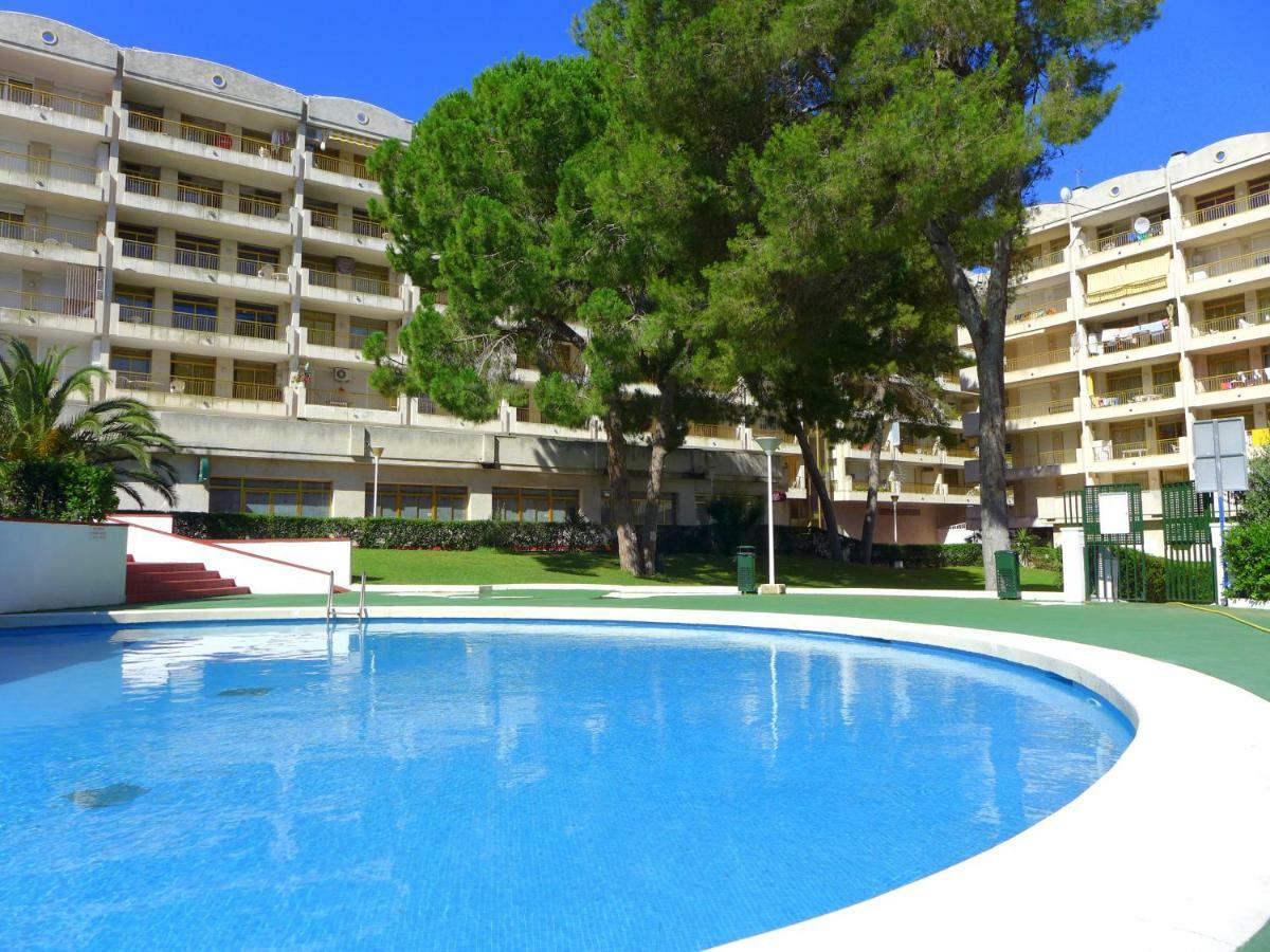 Cataluna Study Salou Bagian luar foto